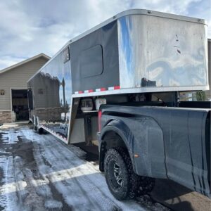 2016 Charmac GN 30’ Tri-Sport – Gooseneck Trailer